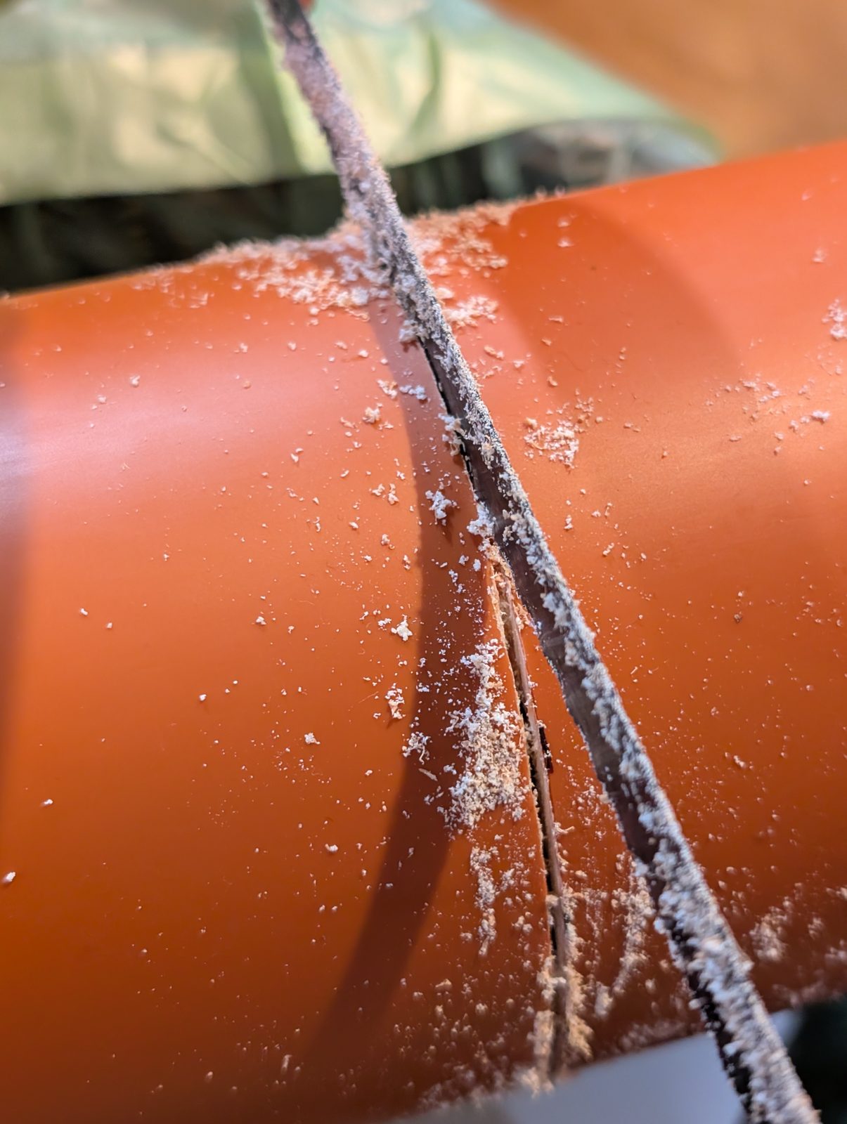 Cutting the KG pipe to length
